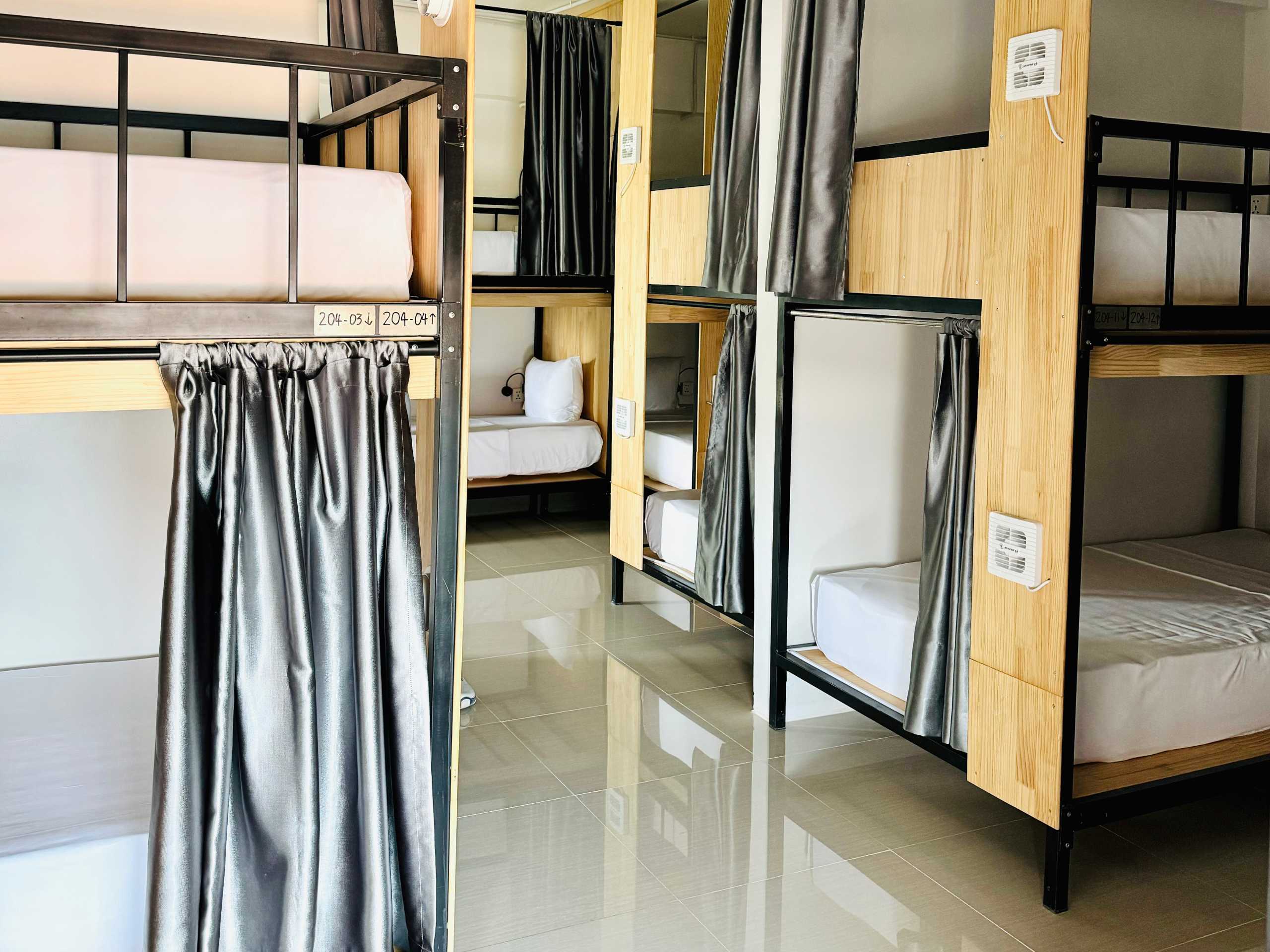 Bed in 18-Bed Mixed Dorm