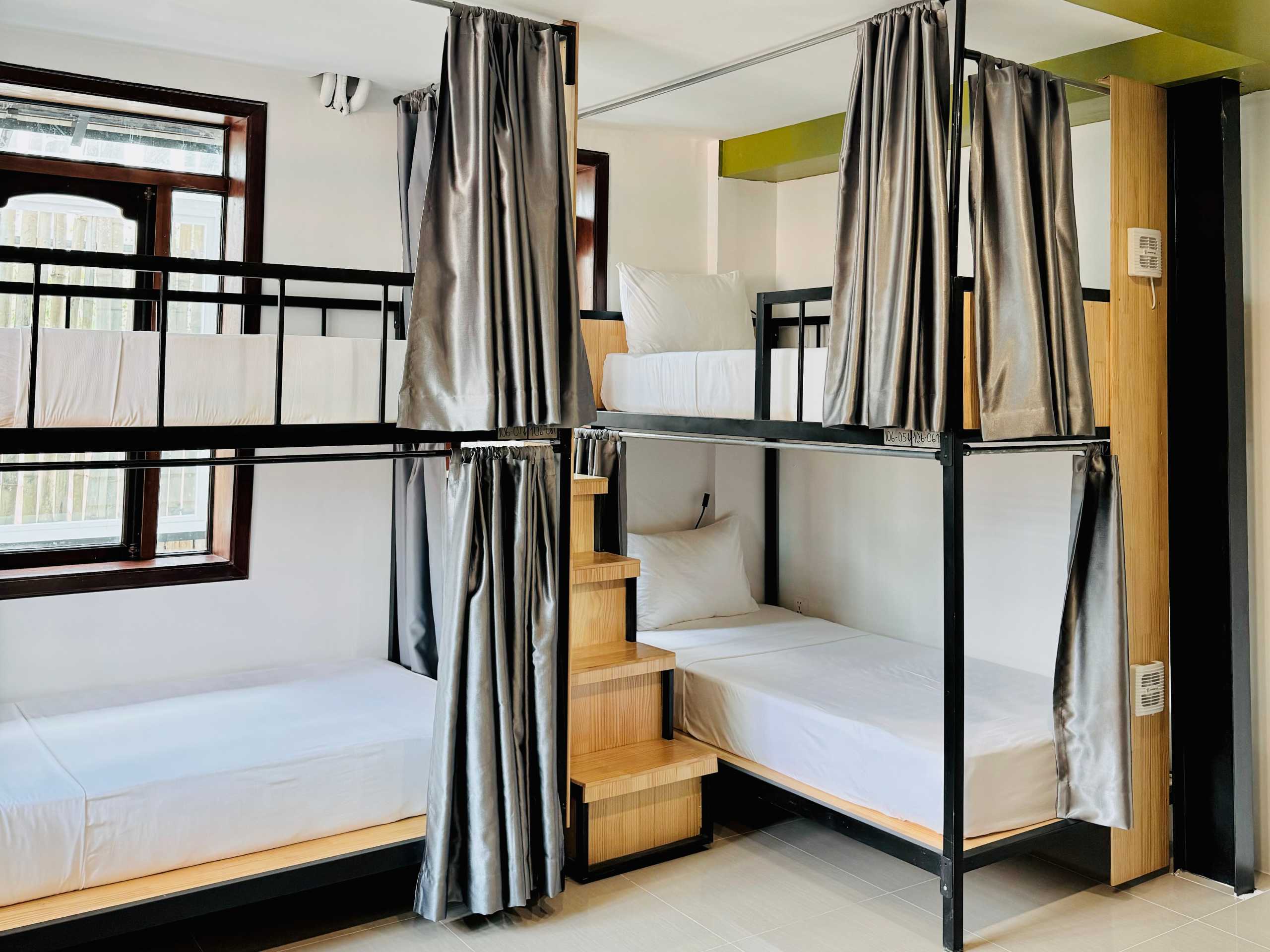 Bed in 8-Bed Mixed Dorm